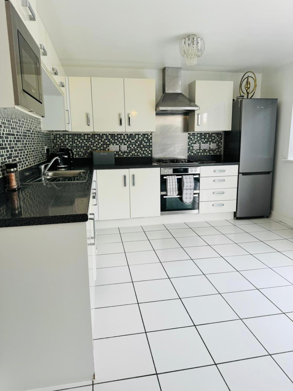The Grace House Entire 4Bed Detached Villa Peterborough Bagian luar foto